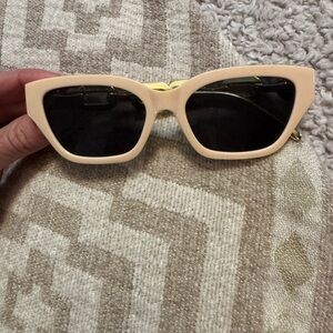 Women’s Cream Cat-Eye Sunglasses - Classic Style